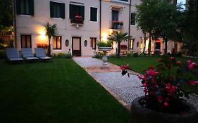 Cinqueteste Luxury Home